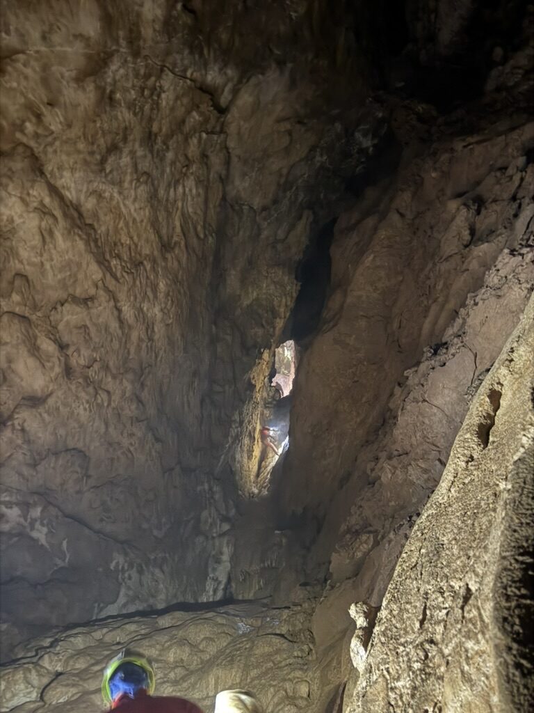 Fessura verticale illuminata