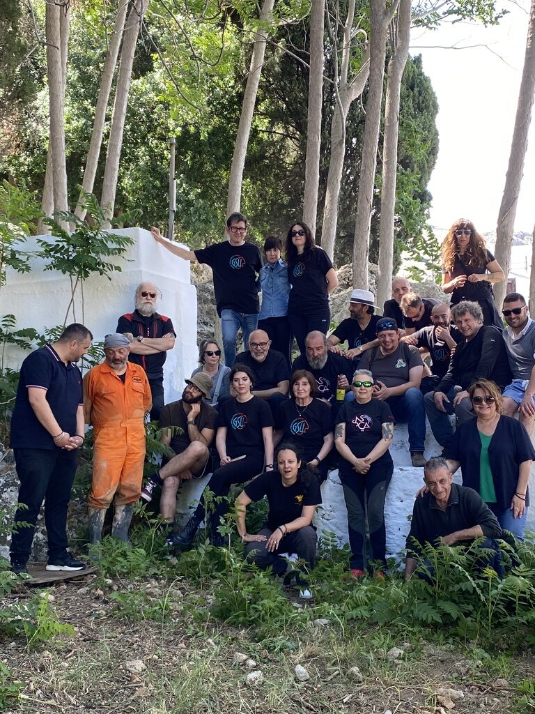 Il gruppo durante una missione sul campo a Lindos, Rodi