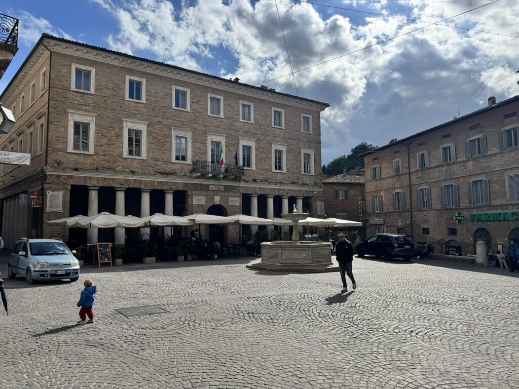 Piazza a Urbino